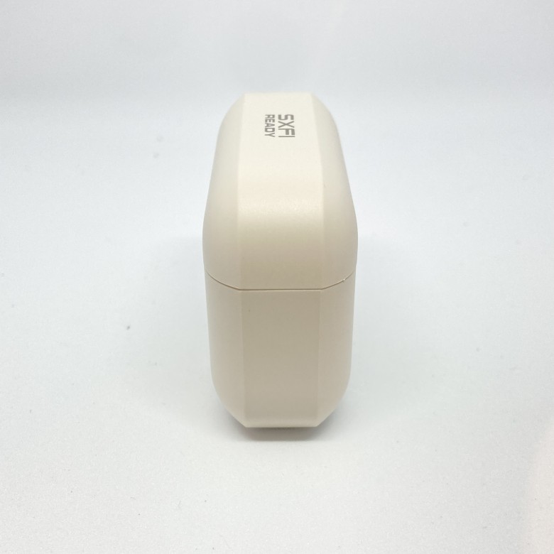 CREATIVE Zen Air Plus 充電ケース