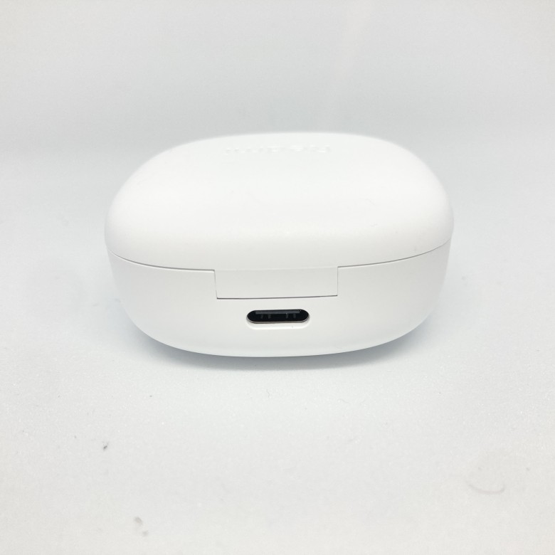 Xiaomi Redmi Buds 6 Play 充電ケース