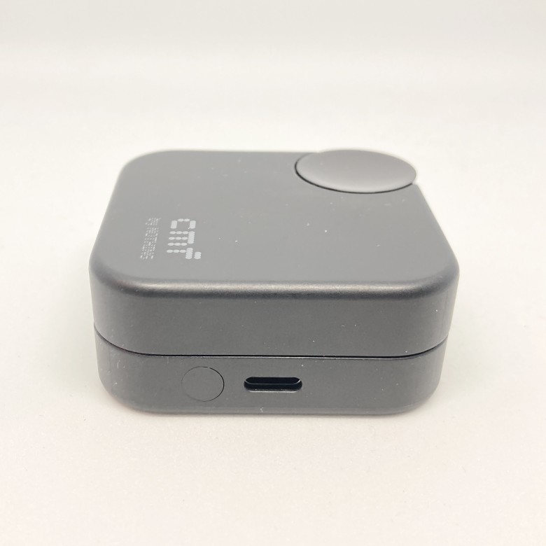 cmf Buds 2a 充電ケース