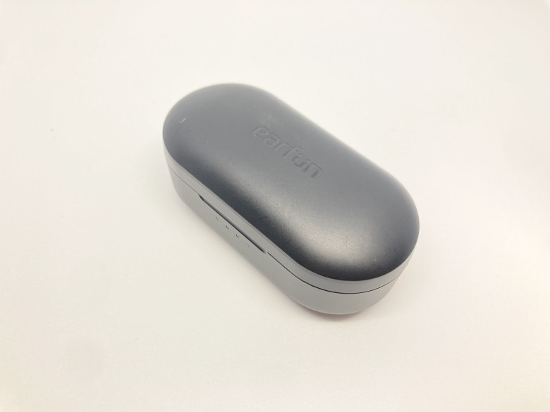 earfun Free 1S 充電ケース